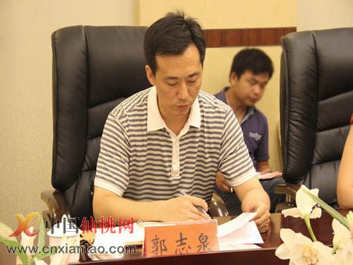 省老年大學協會領導調研我市老年大學工作