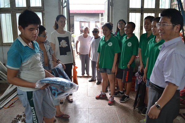 image009.jpg 魯東大學開展關愛留守兒童暑期社會實踐(圖)