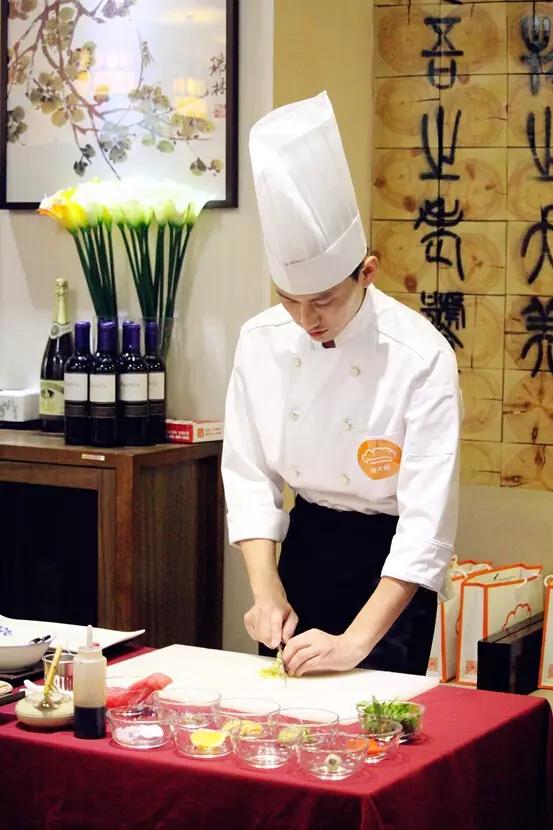 愛大廚烹飪課堂第一課，你來了嗎？
