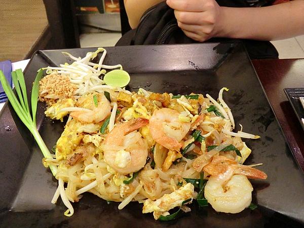 “烹”然心動，“親子烹飪課堂”美食之泰式炒河粉