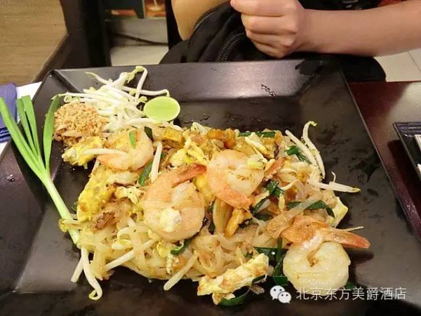 “烹”然心動，“親子烹飪課堂”美食之泰式炒河粉