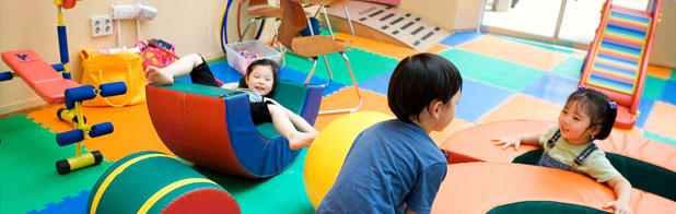 孩子為什么會語言發(fā)育障礙？ 深圳安琪兒暑假兒