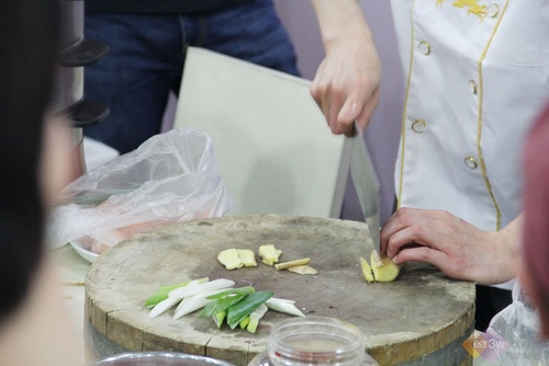 美食課堂:蘇泊爾電蒸鍋烹飪剁椒魚頭