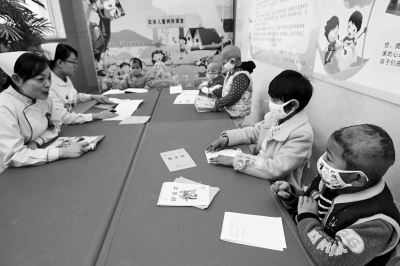 為圓娃娃上學夢病房設立小課堂