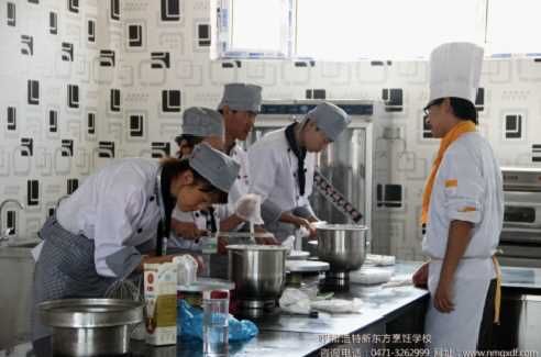 呼和浩特新東方烹飪學校新生課堂探訪(一)