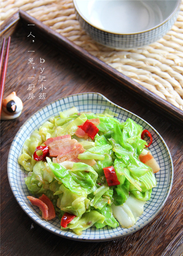 【廚藝課堂】一學就會絕味下飯菜,培根手撕包菜