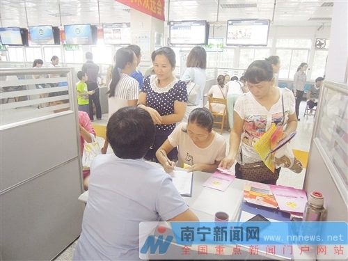 南寧家政服務(wù)雙選會(huì)昨日開場 今后請保姆將有參考價(jià)