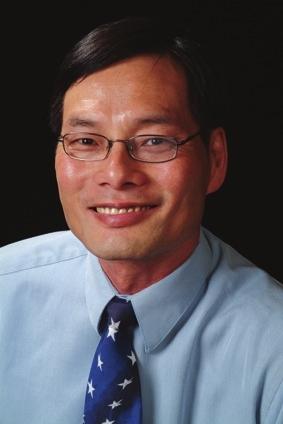 英迪:培養與世界同步“華人精英,未來領袖”人才