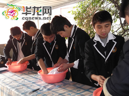 學(xué)疊衣會(huì)烹飪還要悟哲理 誠善中學(xué)校本課程讓同