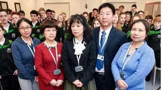 揭中英教育紀(jì)錄片 500小時(shí)剪成3小時(shí)強(qiáng)化沖突 揭中英教育紀(jì)錄片 500小時(shí)剪成3小時(shí)強(qiáng)化沖突