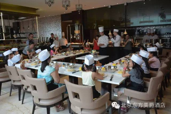 “烹”然心動(dòng),“親子烹飪課堂”系列美食之黑森林