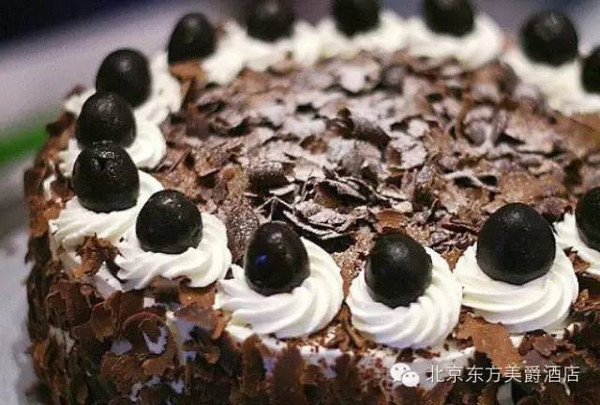 “烹”然心動(dòng),“親子烹飪課堂”系列美食之黑森林