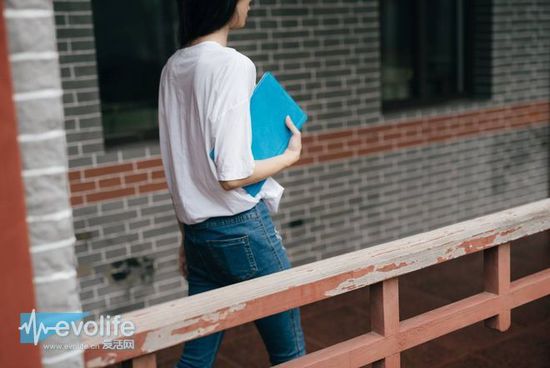 課堂筆記小能手Surface 3是如何俘獲表妹的心