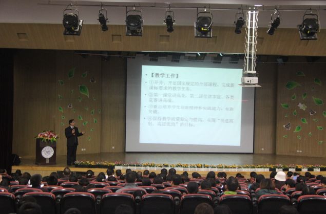 南開學校舉辦“夢想,在南開起航”家長開放日