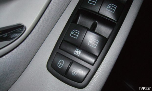 【廣豐小紅門關(guān)愛兒童 乘車安全養(yǎng)護(hù)課堂