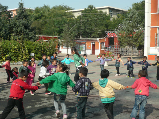 新靈幼兒園戶外活動課
