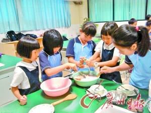 選修課走進(jìn)廣東小學(xué)課堂 孩子自主選擇學(xué)習(xí)有勁頭