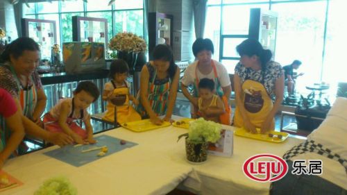 榮和公園悅府&方太“童趣時光”烘焙夏令營開課