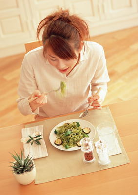 家居知識(shí)—六大減壽惡習(xí)你占幾個(gè)?