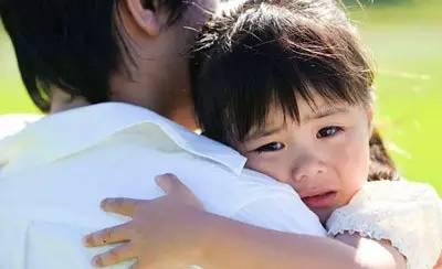 孩子哭了你的第一句話是什么