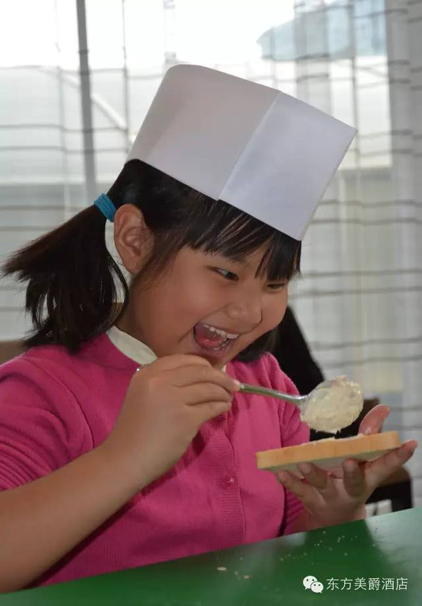“烹”然心動“親子烹飪課堂”系列美食兩種三明治