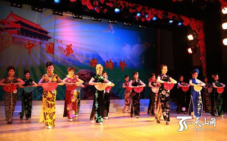 石城老年大學舉辦首屆十佳服飾秀大賽