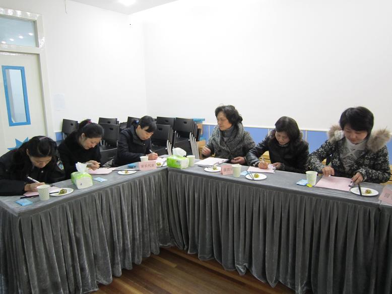 南陽實幼舉行第四屆 營養員廚藝大比武 活動