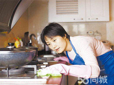 3、急招住家保姆照顧陪護老人:想找一個住家保姆來照料家里的老人